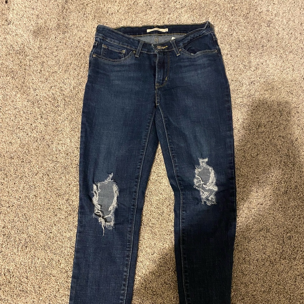 Dark blue Levi jeans